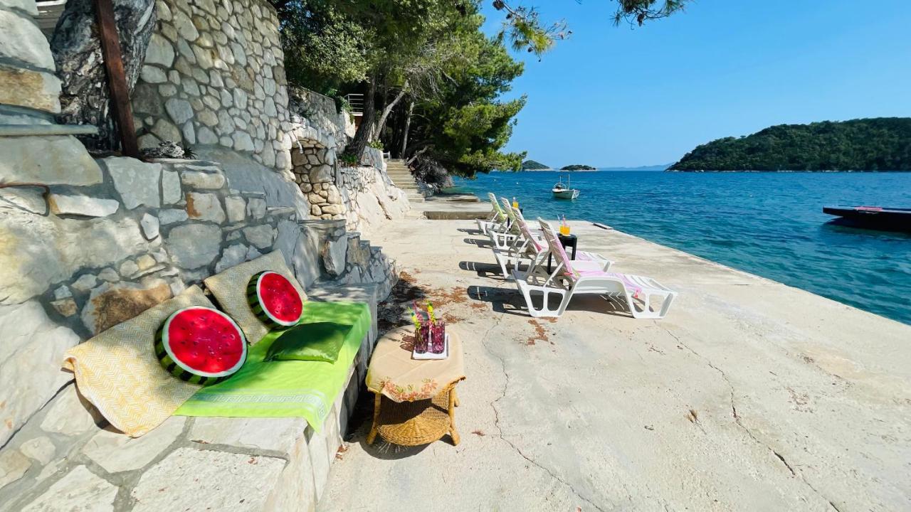Lovely On The Private - Island Korcula Apartment *