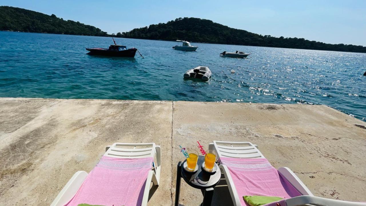 Lovely On The Private - Island Korcula Apartment *