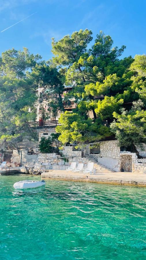 Apartment Lovely On The Private - Island Korcula Prizba