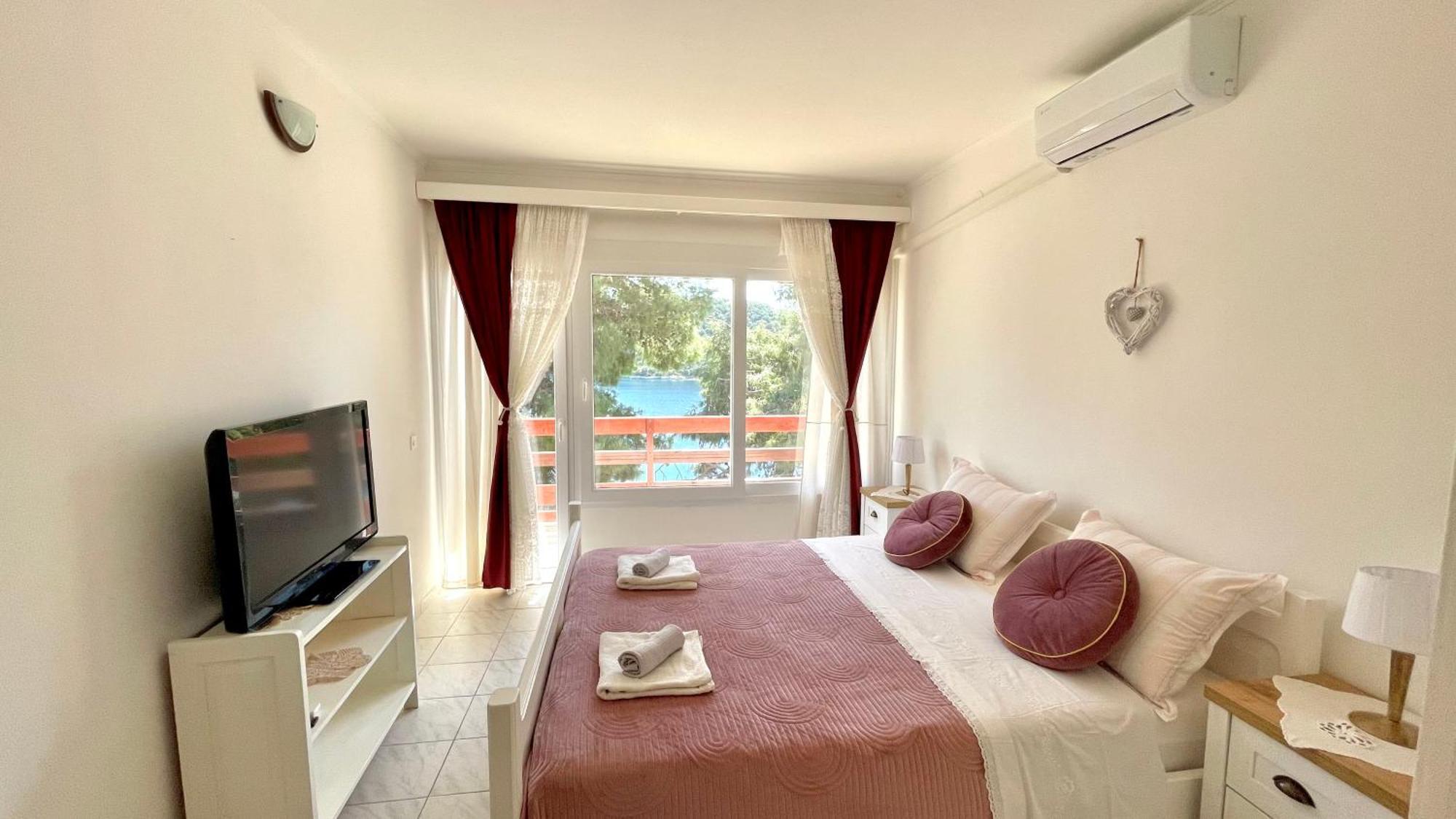 Lovely On The Private - Island Korcula Prizba